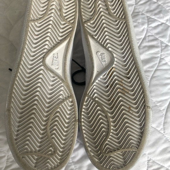 White Nike Tennis Shoes - Picture 4 of 4